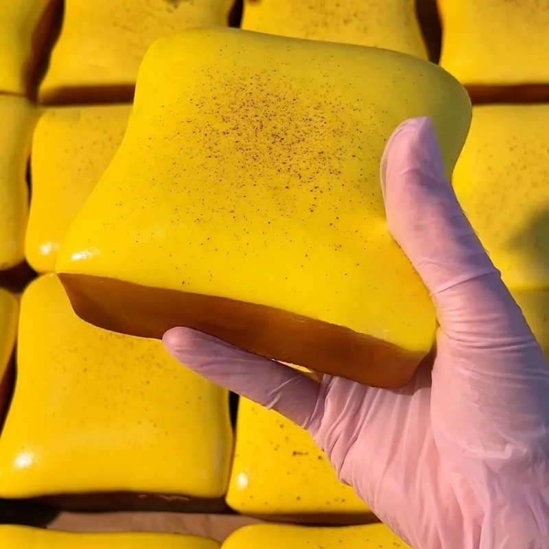 Buttered Toast Squishy — Glossy Slow-Rise Slice